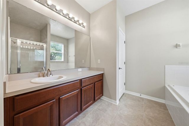 424 MISTY OAKS LANE, Eustis, FL 32736
