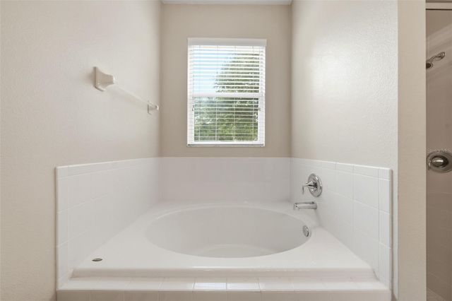 424 MISTY OAKS LANE, Eustis, FL 32736