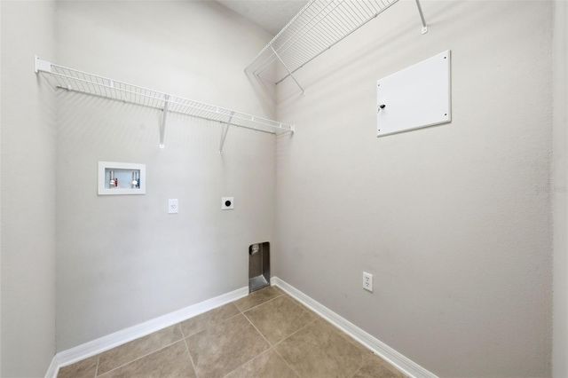 424 MISTY OAKS LANE, Eustis, FL 32736