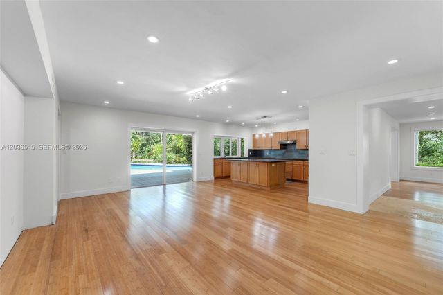 7711 SW 47th Avenue, Coral Gables, FL 33143