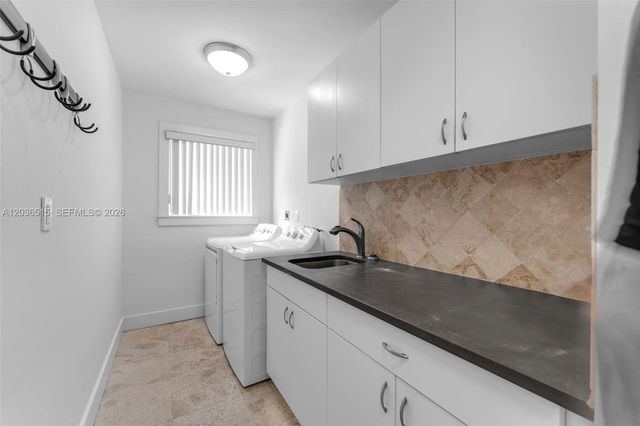 7711 SW 47th Avenue, Coral Gables, FL 33143