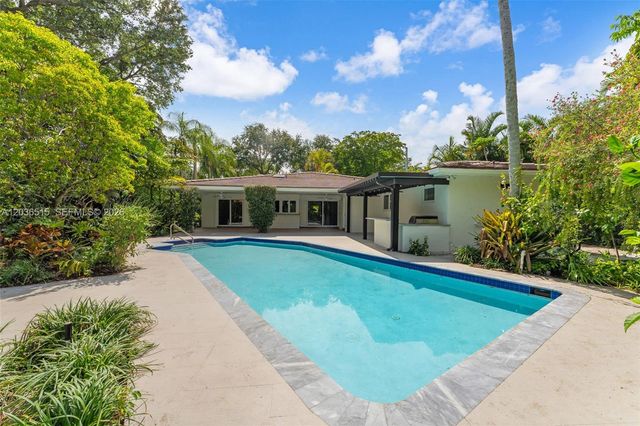 7711 SW 47th Avenue, Coral Gables, FL 33143