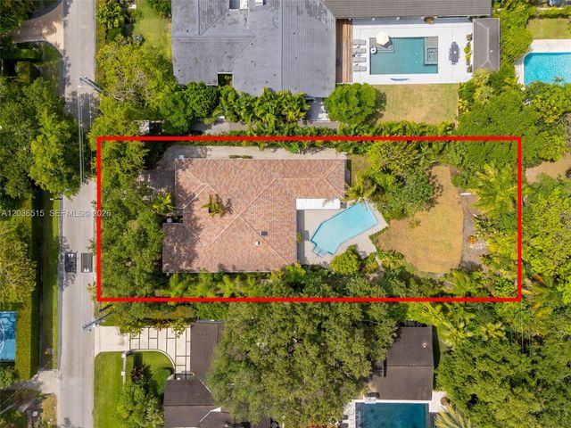 7711 SW 47th Avenue, Coral Gables, FL 33143
