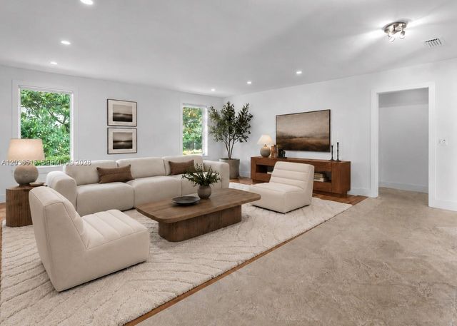 7711 SW 47th Avenue, Coral Gables, FL 33143