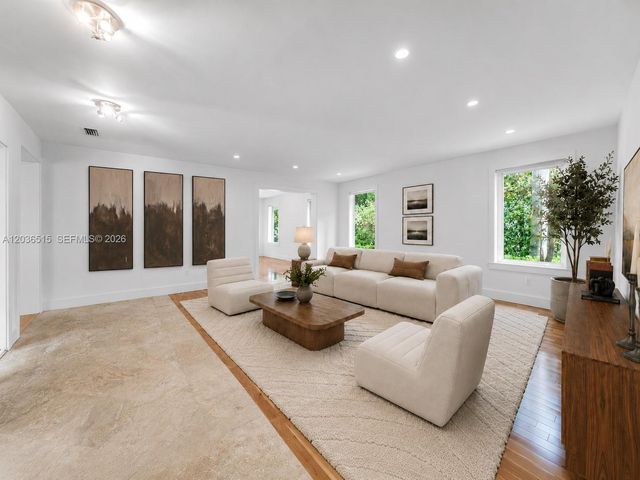 7711 SW 47th Avenue, Coral Gables, FL 33143
