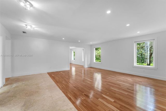 7711 SW 47th Avenue, Coral Gables, FL 33143