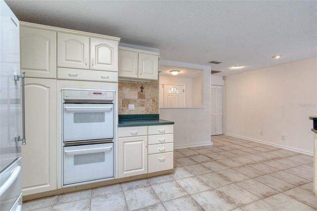 731 LINDENWOOD CIRCLE E, Ormond Beach, FL 32174