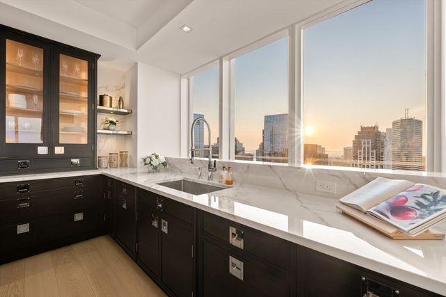 2 Avery PH 3C, Boston, MA 02111