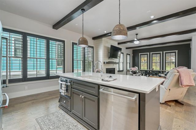 13 Redbud Street, Carlton Landing, OK 74432