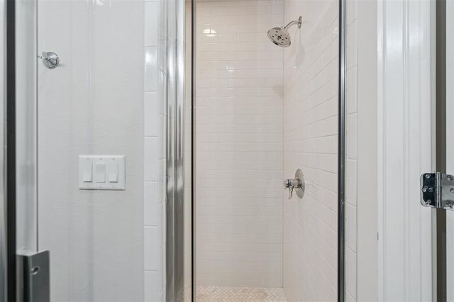 13 Redbud Street, Carlton Landing, OK 74432