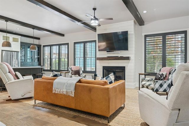 13 Redbud Street, Carlton Landing, OK 74432