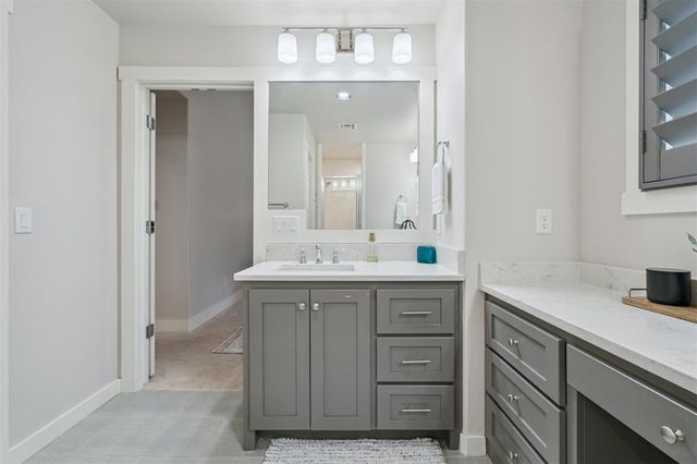 13 Redbud Street, Carlton Landing, OK 74432