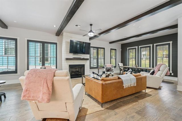 13 Redbud Street, Carlton Landing, OK 74432