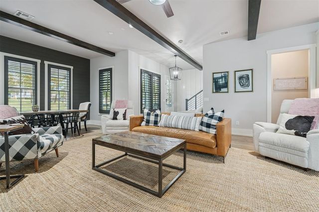 13 Redbud Street, Carlton Landing, OK 74432