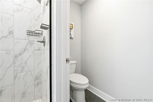 4002 Williams Crossing Way, Jeffersonville, IN 47130