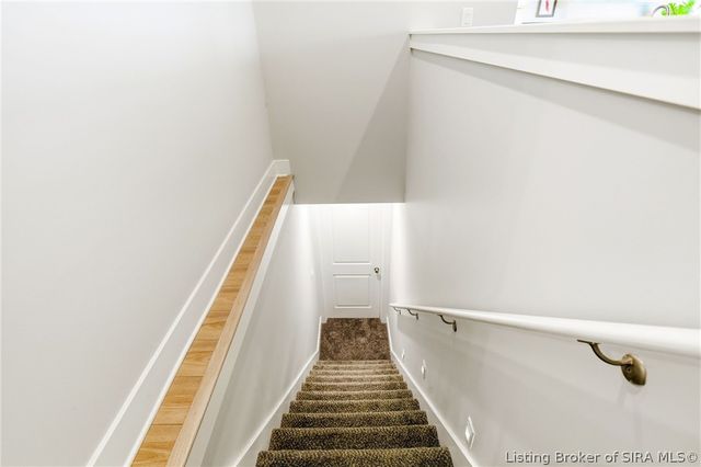 4002 Williams Crossing Way, Jeffersonville, IN 47130