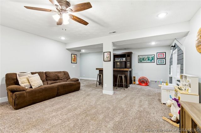 4002 Williams Crossing Way, Jeffersonville, IN 47130