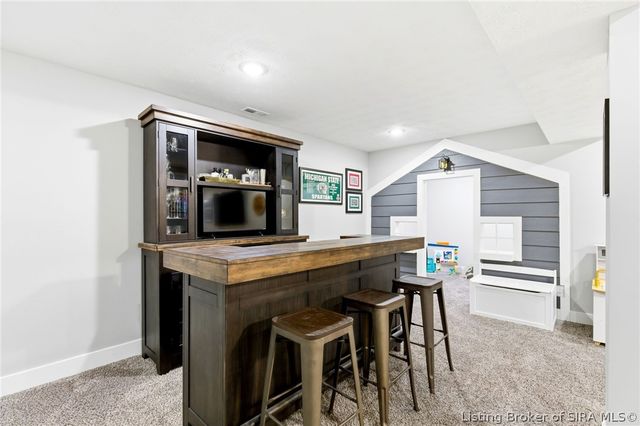 4002 Williams Crossing Way, Jeffersonville, IN 47130