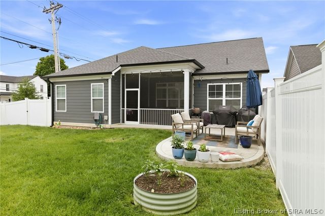 4002 Williams Crossing Way, Jeffersonville, IN 47130
