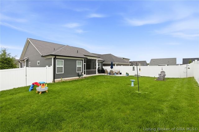 4002 Williams Crossing Way, Jeffersonville, IN 47130