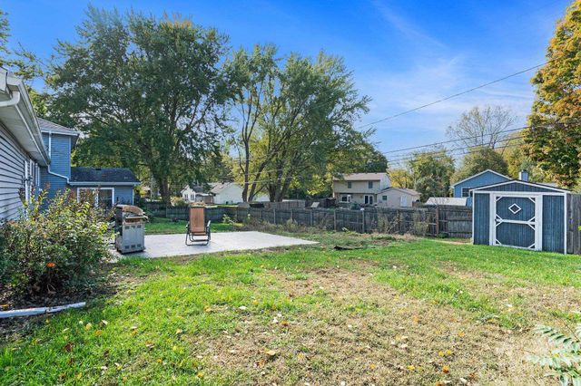 1707 W East Lake Drive, Elkhart, IN 46514