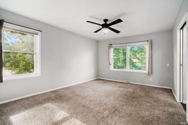 1707 W East Lake Drive, Elkhart, IN 46514