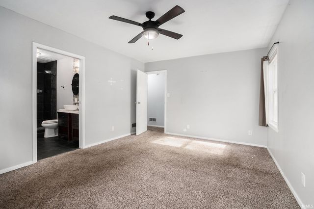 1707 W East Lake Drive, Elkhart, IN 46514