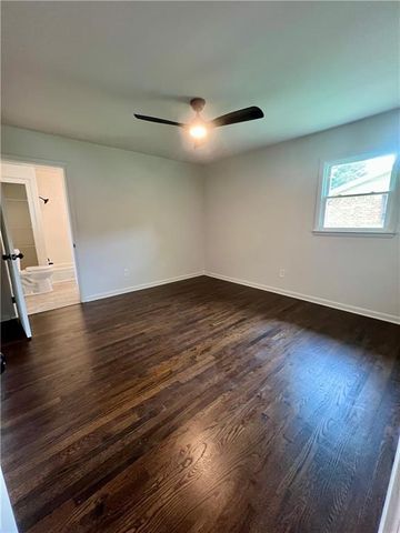 2649 Oak Circle, Ellenwood, GA 30294
