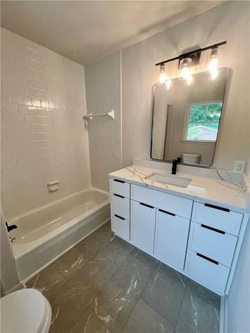 2649 Oak Circle, Ellenwood, GA 30294