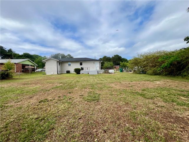 2649 Oak Circle, Ellenwood, GA 30294