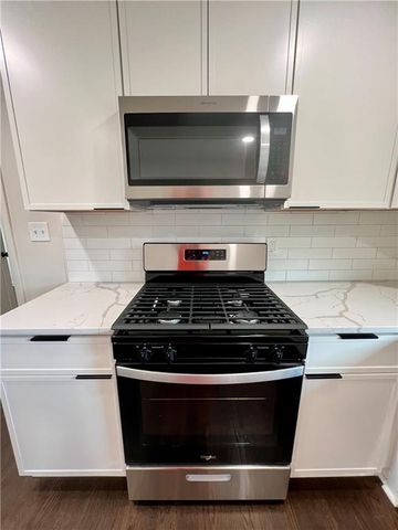 2649 Oak Circle, Ellenwood, GA 30294