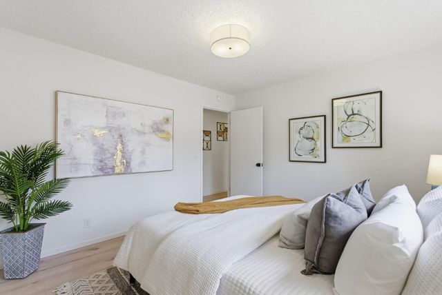 2853 Clifford Avenue, San Carlos, CA 94070