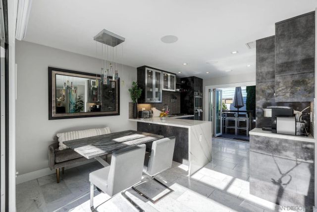 911 9Th St, Coronado, CA 92118