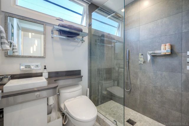 911 9Th St, Coronado, CA 92118