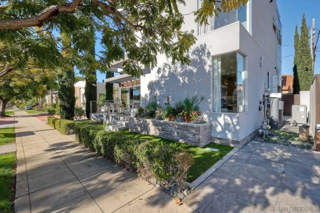 911 9Th St, Coronado, CA 92118