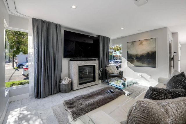 911 9Th St, Coronado, CA 92118