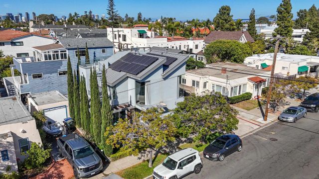 911 9Th St, Coronado, CA 92118