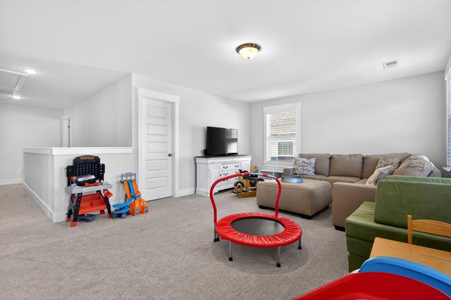 109 Woodcross Drive, Simpsonville, SC 29681