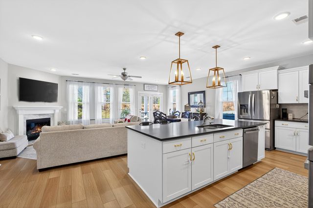 109 Woodcross Drive, Simpsonville, SC 29681