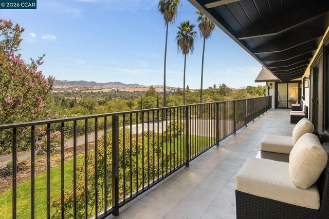 481 Montcrest Pl, Danville, CA 94526