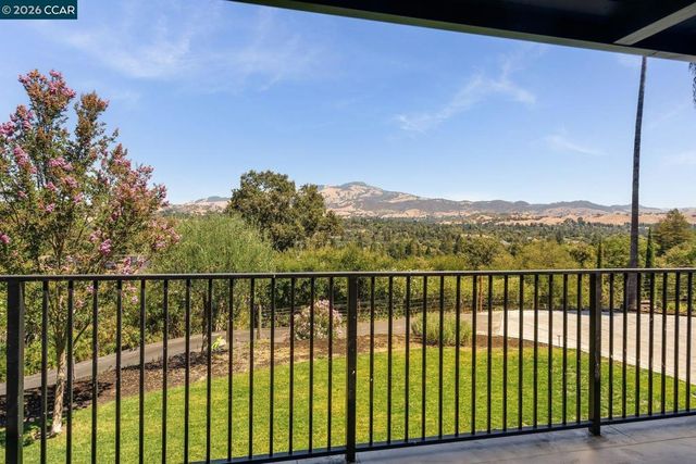 481 Montcrest Pl, Danville, CA 94526