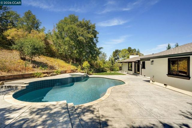 481 Montcrest Pl, Danville, CA 94526