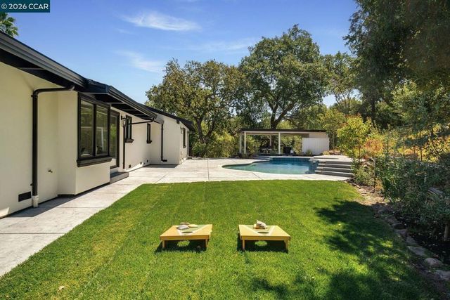481 Montcrest Pl, Danville, CA 94526