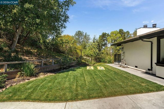 481 Montcrest Pl, Danville, CA 94526