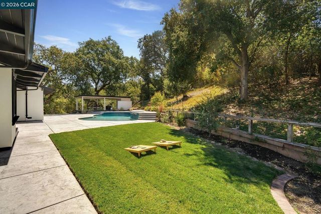 481 Montcrest Pl, Danville, CA 94526