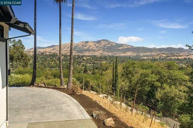 481 Montcrest Pl, Danville, CA 94526
