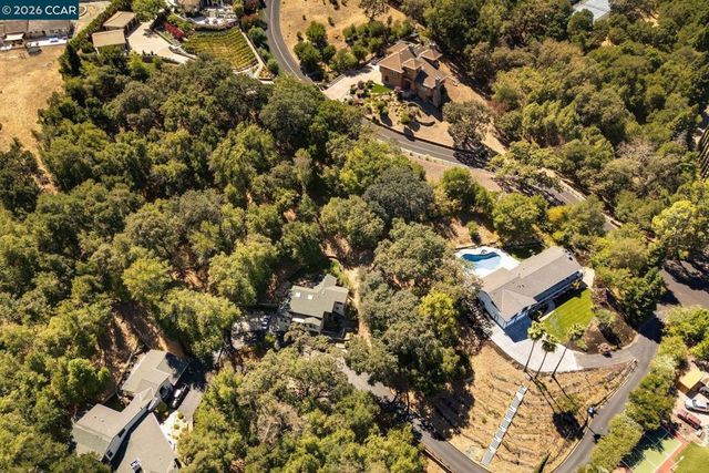481 Montcrest Pl, Danville, CA 94526