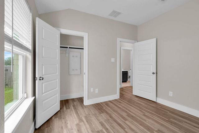 2082 Gadwall Drive, Conroe, TX 77384
