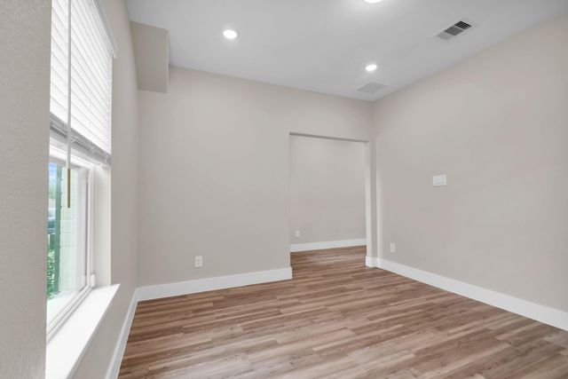 2082 Gadwall Drive, Conroe, TX 77384
