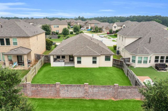 2082 Gadwall Drive, Conroe, TX 77384